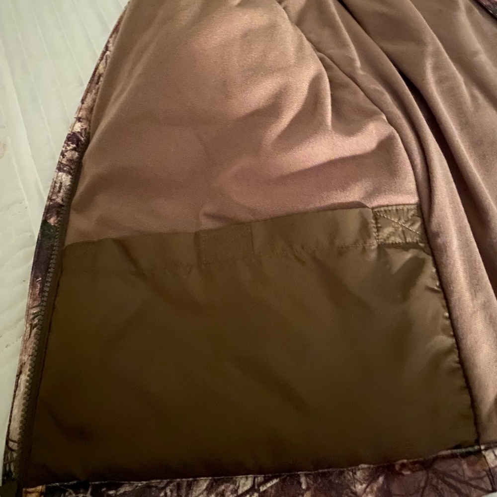 Cabela’s Camo Winter Jacket - image 6